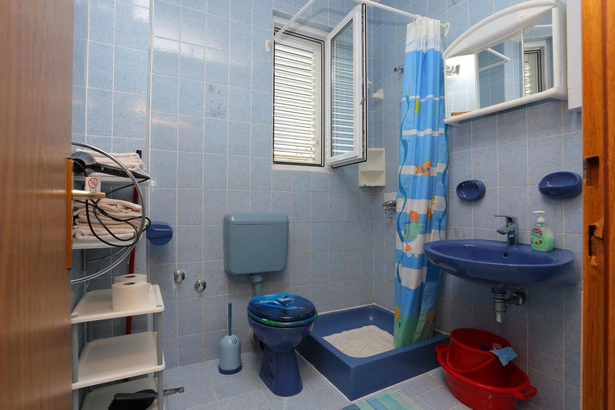 Leilighet With A Parking Space - 21270 Makarska