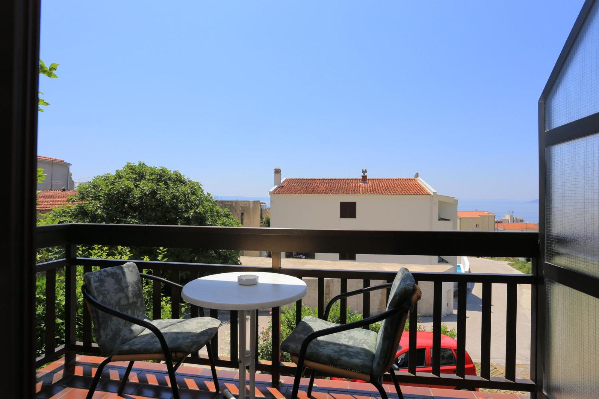 Apartment With A Parking Space - 21270 *