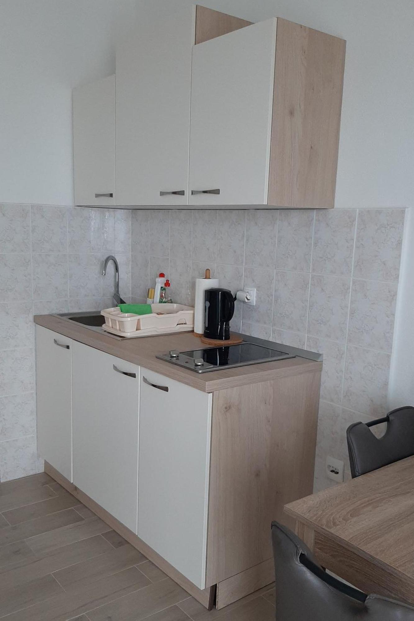 With A Parking Space - 21270 Makarska